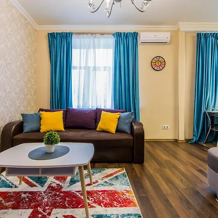 2к квартира на басейній, трц гуллівер Apartment *